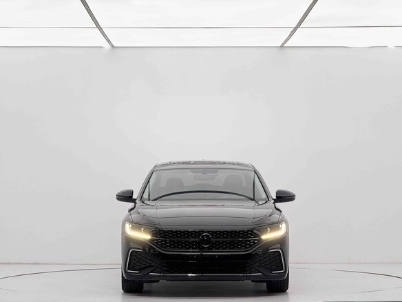 2023 Volkswagen Passat B8 Рестайлинг, чёрный, 1810000 рублей - вид 5