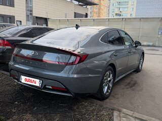 2020 Hyundai Sonata VIII (DN8), серый, 2450000 рублей, вид 4
