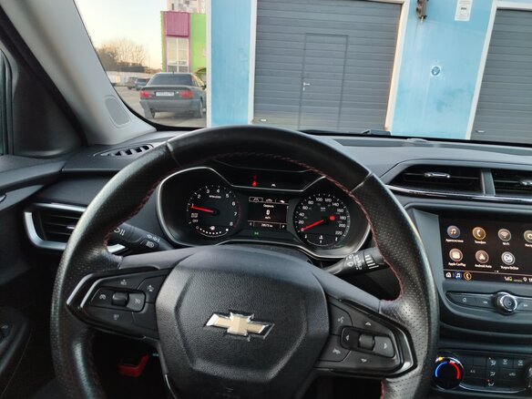 2021 Chevrolet TrailBlazer III, чёрный, 1750000 рублей - вид 9