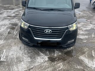 2020 Hyundai H-1 II Рестайлинг 2, чёрный, 2400000 рублей, вид 2