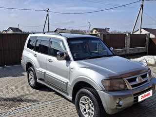 2002 Mitsubishi Pajero III Рестайлинг, серебристый, 1150000 рублей, вид 1