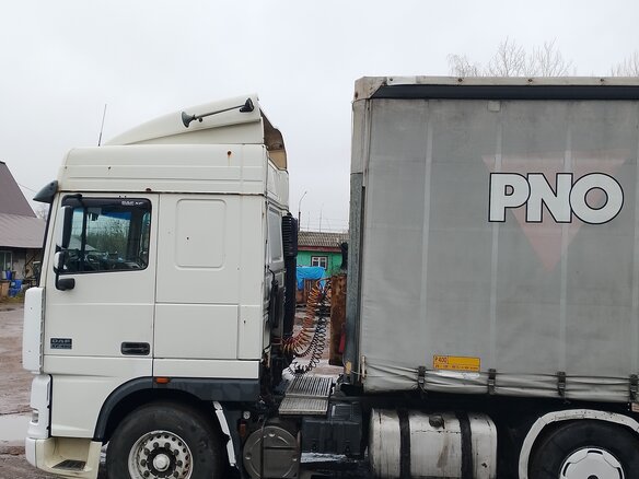 2001 DAF 95XF, белый, 1150000 рублей - вид 2