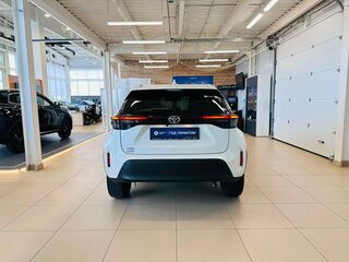 2020 Toyota Yaris Cross I, белый, 2149999 рублей, вид 5