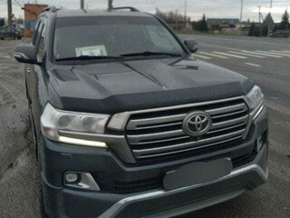 2016 Toyota Land Cruiser 200 Series Рестайлинг 2, серый, 5200000 рублей, вид 3