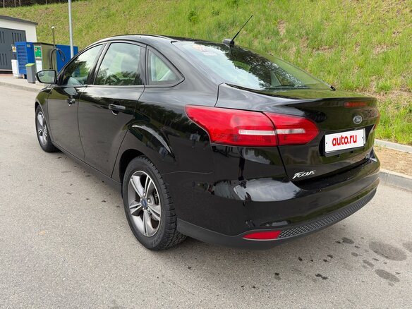 2017 Ford Focus III Рестайлинг, чёрный, 920000 рублей - вид 6