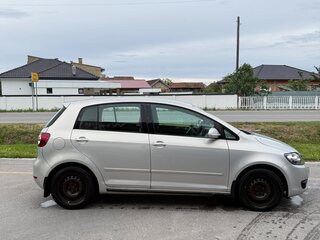 2011 Volkswagen Golf Plus II, серебристый, 460000 рублей, вид 4