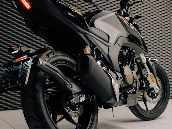 2025 Loncin CR4, чёрный, 219900 рублей - вид 2