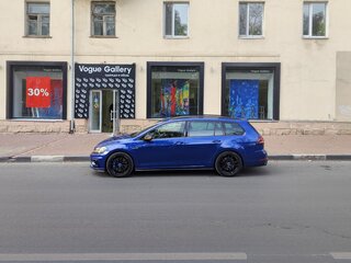 2018 Volkswagen Golf R VII Рестайлинг, синий, 3500000 рублей, вид 4