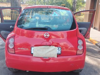 2003 Nissan March III (K12), красный, 300000 рублей, вид 3