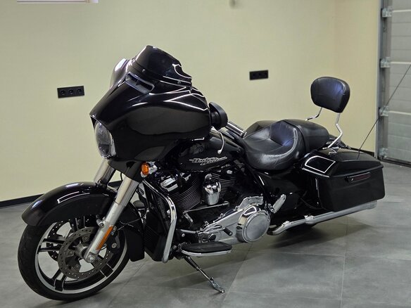 2017 Harley-Davidson Street Glide Special, чёрный, 1280000 рублей - вид 11