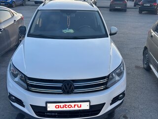 2012 Volkswagen Tiguan I Рестайлинг, белый, 800000 рублей, вид 1
