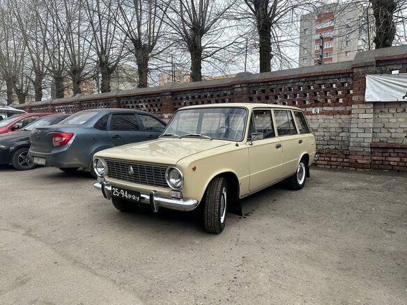 1980 Lada (ВАЗ) 2102, бежевый, 430000 рублей - вид 1