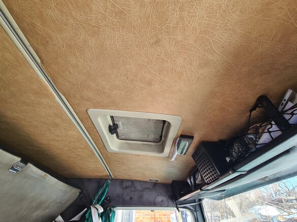 1990 Volvo F-Series, белый, 1150000 рублей - вид 18