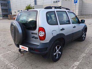 2018 Chevrolet Niva I Рестайлинг, серебристый, 570000 рублей, вид 5