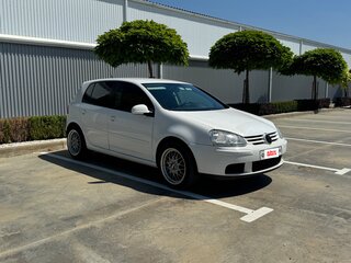 2008 Volkswagen Golf V, белый, 700000 рублей, вид 3