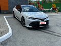 2020 Toyota Camry VIII (XV70), белый, 3050000 рублей - вид 1