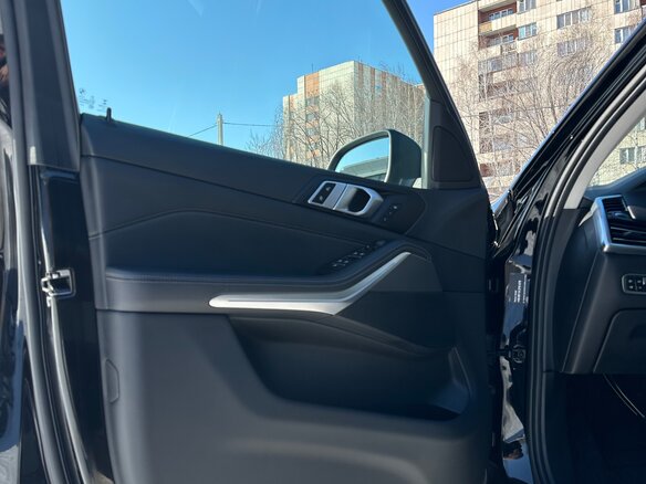 2019 BMW X5 30d IV (G05/G18), чёрный, 5700000 рублей - вид 25