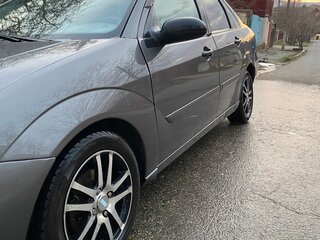 2004 Ford Focus I Рестайлинг (North America), серый, 230000 рублей, вид 3
