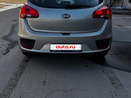 2017 Kia Ceed II Рестайлинг, серебристый, 980000 рублей, вид 5