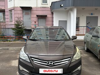 2014 Hyundai Solaris I Рестайлинг, коричневый, 680000 рублей, вид 3