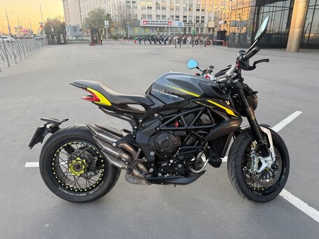 2018 MV Agusta Dragster 800, чёрный, 1050000 рублей, вид 1