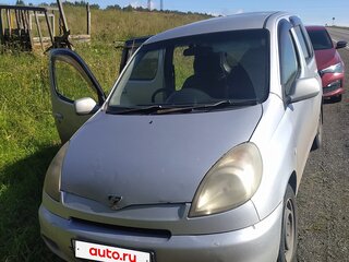 2001 Toyota FunCargo, серый, 345000 рублей, вид 1