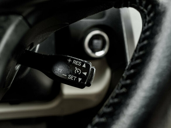 2016 Toyota Camry VII (XV50) Рестайлинг, чёрный - вид 16