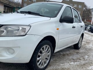 2014 Lada (ВАЗ) Granta I, белый, 385000 рублей, вид 1