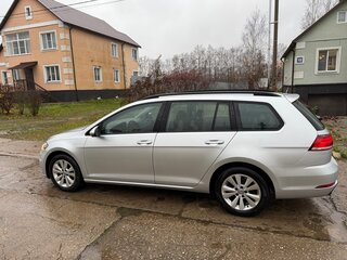 2020 Volkswagen Golf VII Рестайлинг, серебристый, 1600000 рублей, вид 5
