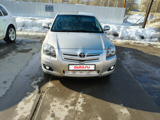 2006 Toyota Avensis II Рестайлинг, серебристый, 600000 рублей, вид 1