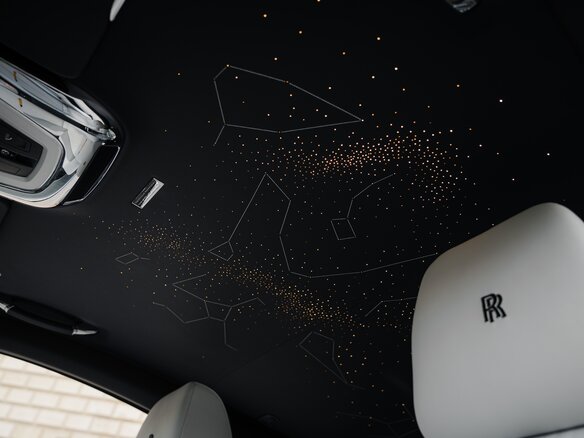 2021 Rolls-Royce Wraith Black Badge, голубой, 60500000 рублей - вид 30