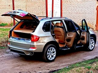 2011 BMW X5 30d II (E70) Рестайлинг, золотистый, 2690000 рублей, вид 4