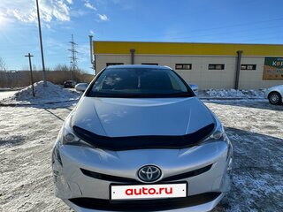 2016 Toyota Prius IV (XW50), серебристый, 1450000 рублей, вид 1