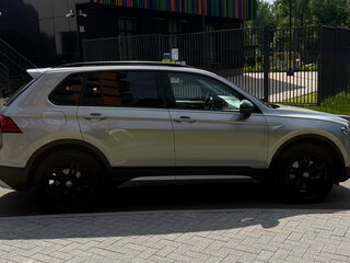 2019 Volkswagen Tiguan II, серебристый, 2100000 рублей, вид 5