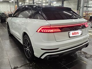2018 Audi Q8 55 TFSI I (4M), белый, 4900000 рублей, вид 3
