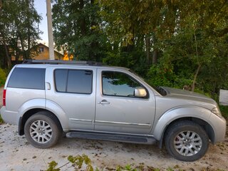 2010 Nissan Pathfinder III Рестайлинг, серебристый, 1500000 рублей, вид 4