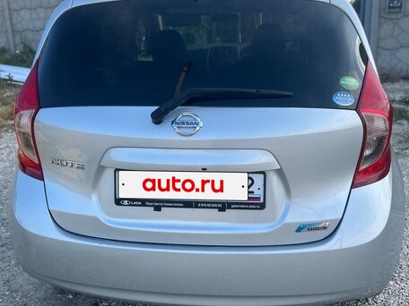 2013 Nissan Note II, серебристый, 900000 рублей, вид 4