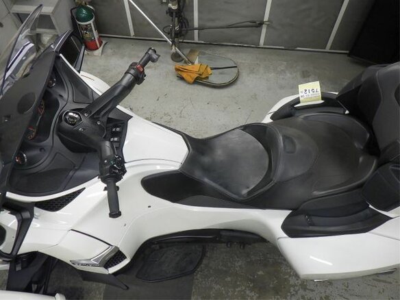 2015 BRP Can-Am Spyder, белый, 881000 рублей - вид 11