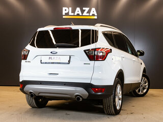 2017 Ford Kuga II Рестайлинг, белый, 1419000 рублей, вид 4