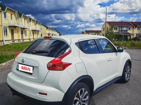 2013 Nissan Juke I, белый, 930000 рублей, вид 4