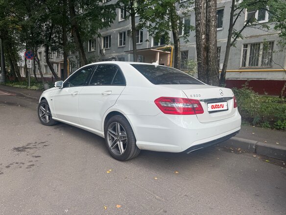 2011 Mercedes-Benz E-Класс 200 5G-Tronic IV (W212, S212, C207), белый - вид 6