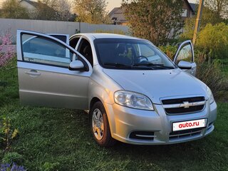 2010 Chevrolet Aveo I Рестайлинг, серебристый, 450000 рублей, вид 4