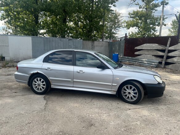 2006 Hyundai Sonata ТагАЗ IV (EF) Рестайлинг, серебристый - вид 4