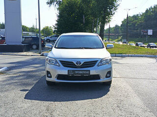 2011 Toyota Corolla X (E140, E150) Рестайлинг, серебристый, 649000 рублей, вид 2