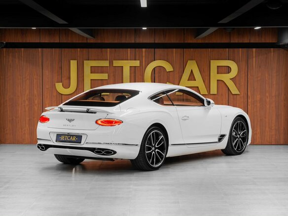 2020 Bentley Continental GT III, белый, 16600000 рублей - вид 7