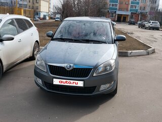 2013 Skoda Fabia II Рестайлинг, серый, 800000 рублей, вид 2