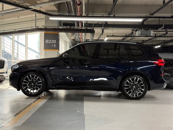 2025 BMW X5 40i IV (G05/G18) Рестайлинг, чёрный, 12050000 рублей - вид 5
