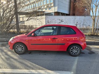 2008 Ford Fiesta Mk5, красный, 380000 рублей, вид 4