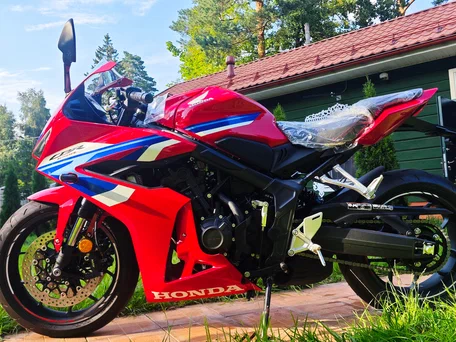 2026 Honda CBR 650R, красный, 1520000 рублей, вид 4