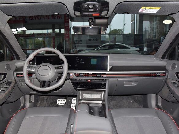 2025 Hyundai Sonata VIII (DN8) Рестайлинг, серый, 3300000 рублей - вид 10